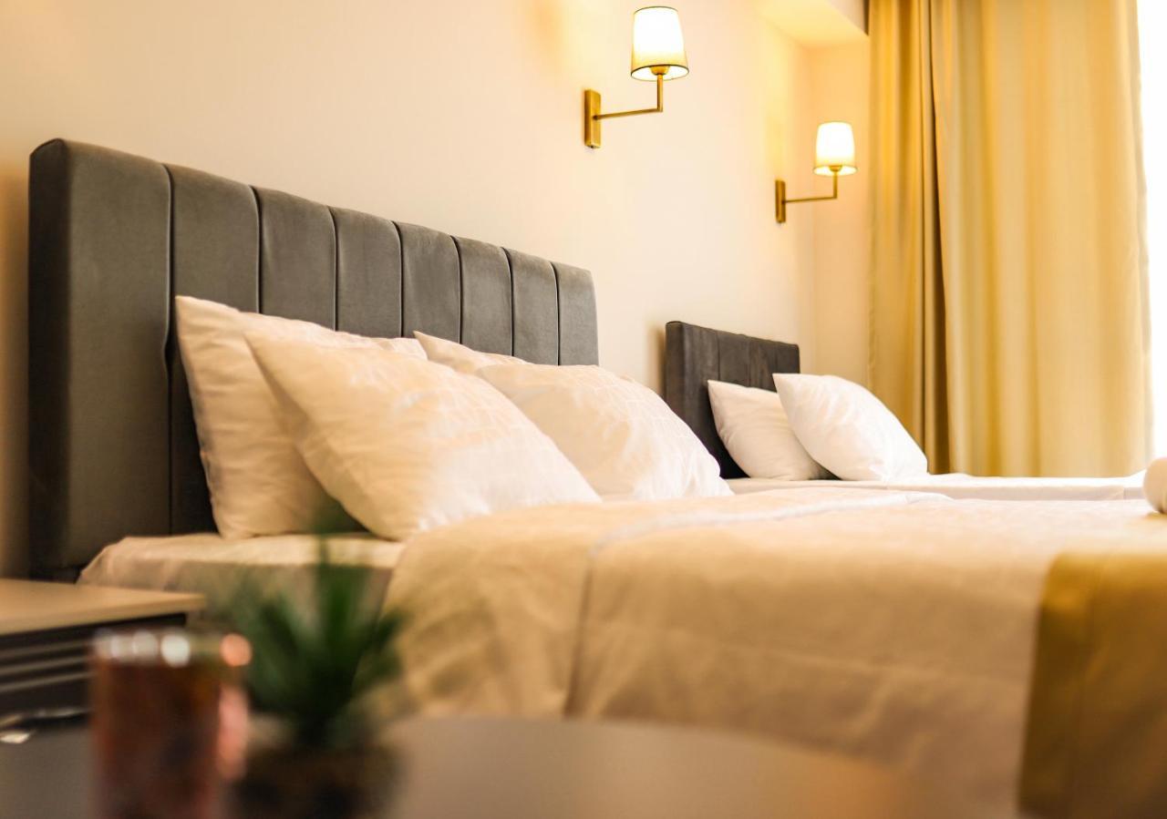 Petra Hotel Tuzla イスタンブール エクステリア 写真