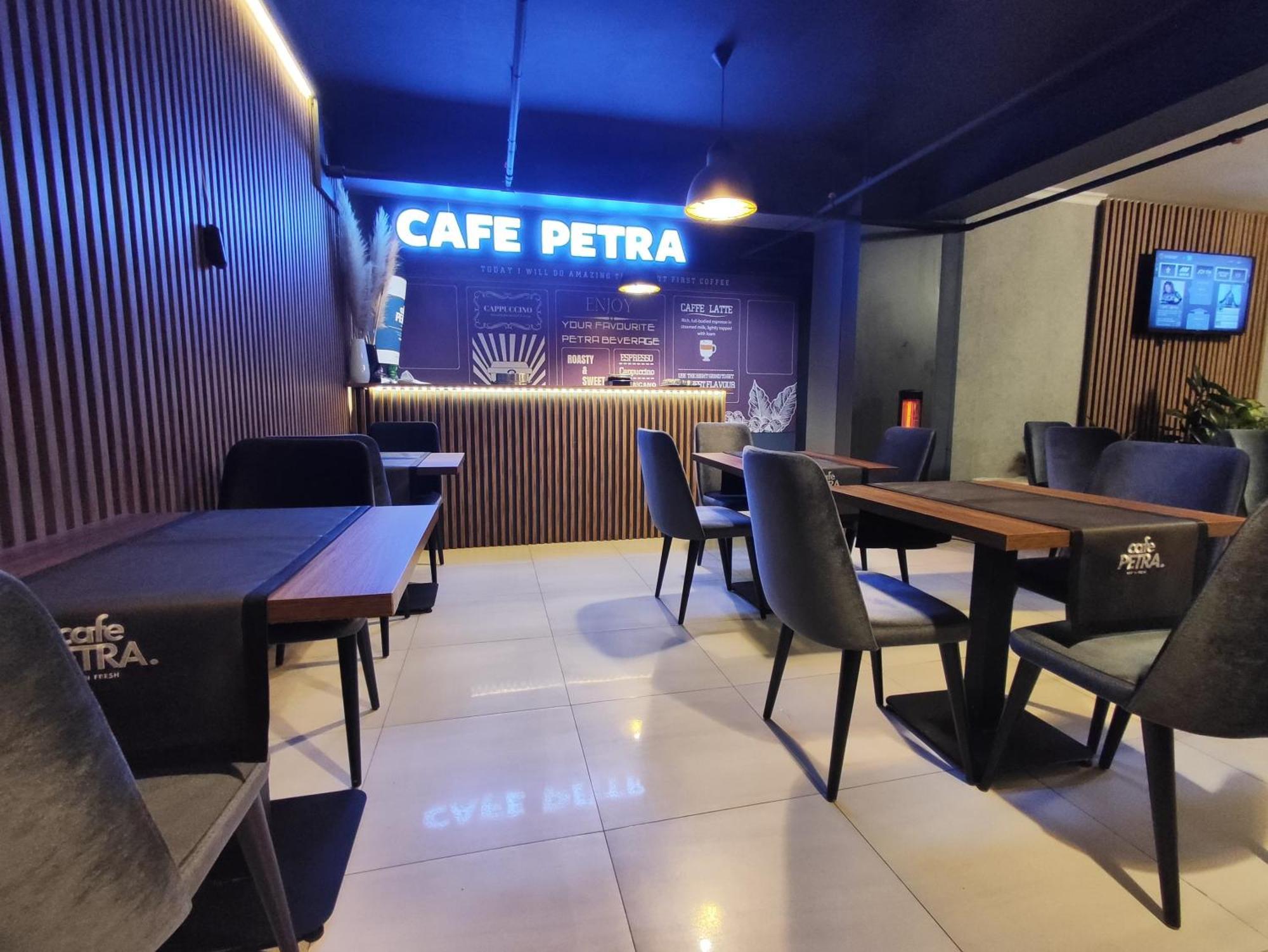 Petra Hotel Tuzla イスタンブール エクステリア 写真